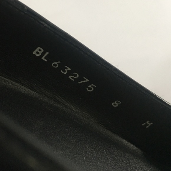 Stuart Weitzman Suede and Patent Leather Heels - Picture 5 of 6